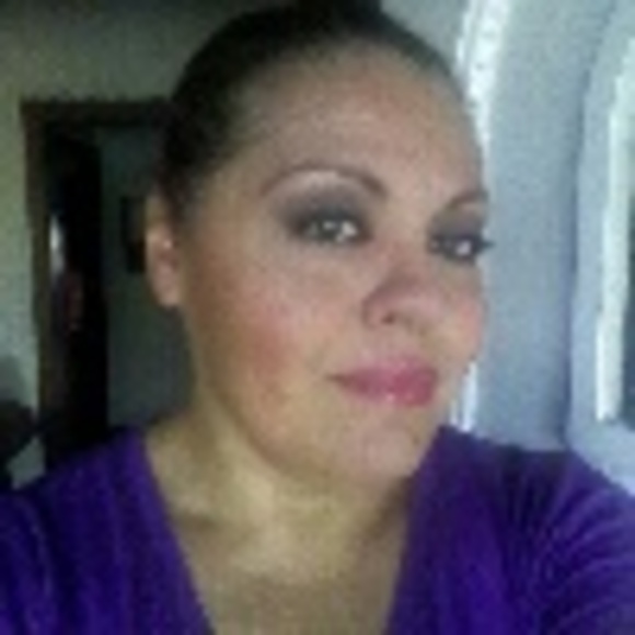 Esther Aceves - Poshmark Profile Picture of Esther Aceves (@newine62) on Poshmark