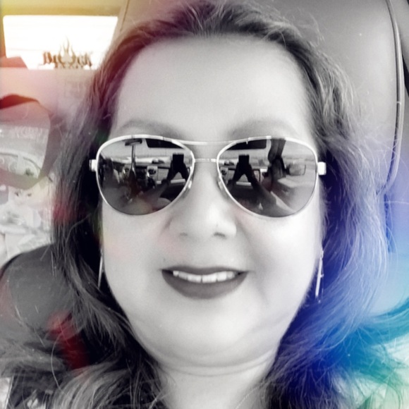 Profile Picture of Monica Corpus (@monacorpus) on Poshmark