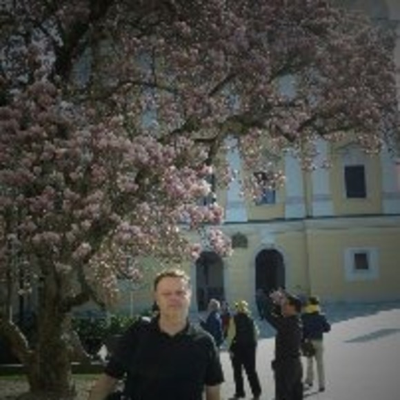 Profile Picture of David Hiestand (@davidhiestand) on Poshmark