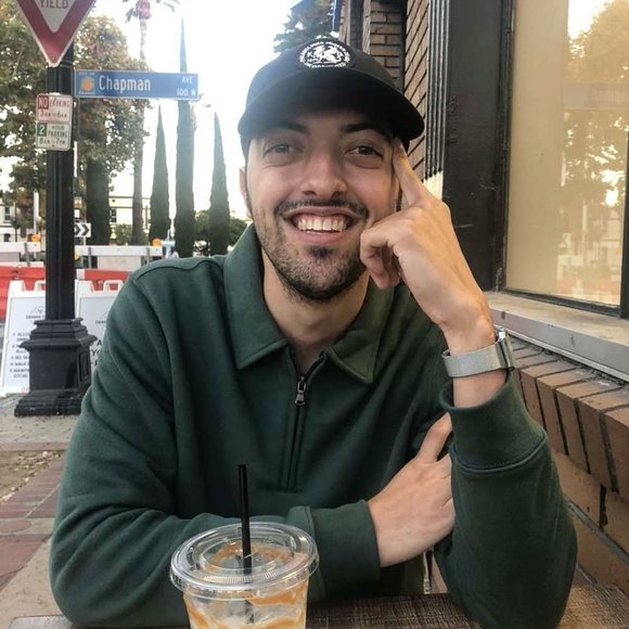 Profile Picture of Matthew Sandoval (@mtthwsandoval) on Poshmark