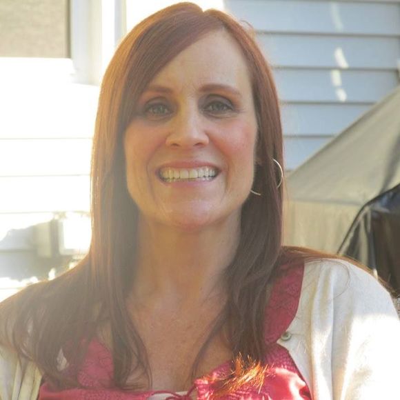 Profile Picture of Teri Munsch (@tsmunsch) on Poshmark