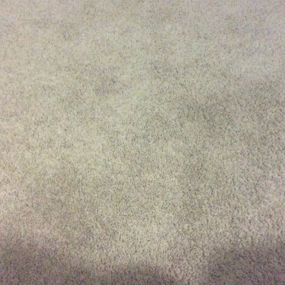 Liz Fernandes - Poshmark Profile Picture of Liz Fernandes (@lizard74) on Poshmark