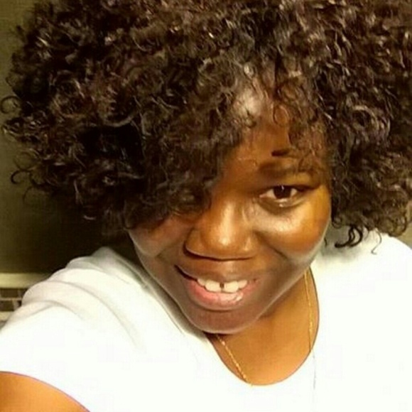 Profile Picture of Lorin Philpot (@phillygurl45) on Poshmark