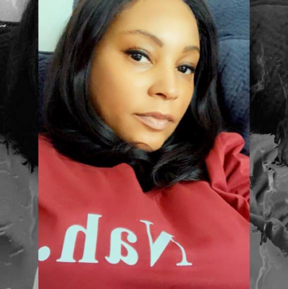 Profile Picture of Kettakat Broady (@kekeshakur) on Poshmark