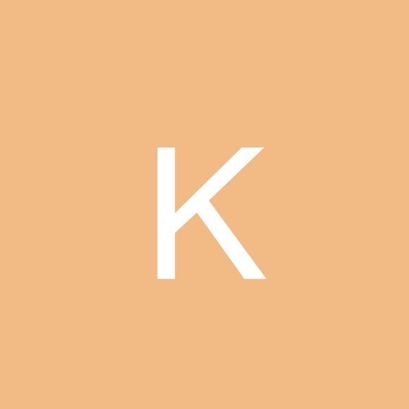 Profile Picture of Kelly wilhelm (@kellywilhelm513) on Poshmark