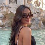 Profile Picture of Julia (@juliahenriques) on Instagram