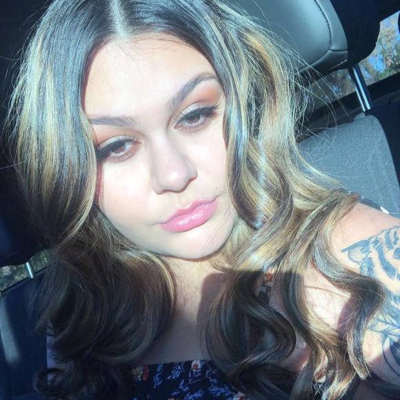 Profile Picture of Sonja Rivera (@sonja_rivera) on Poshmark