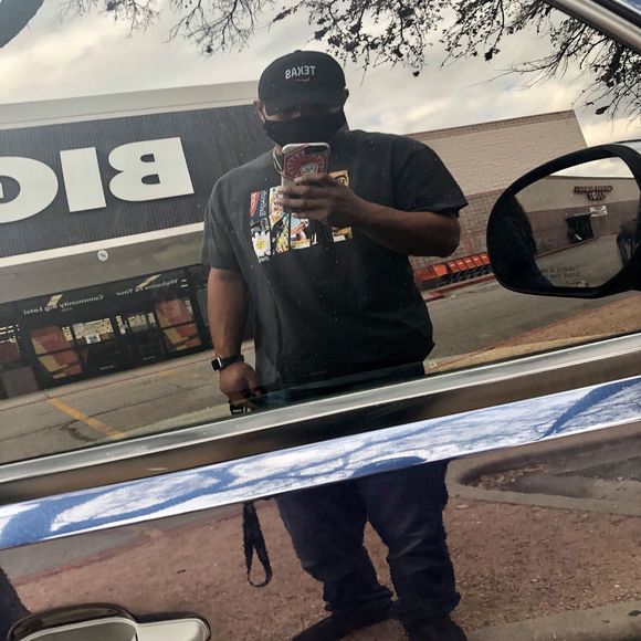 Profile Picture of Alex Espinoza (@cheyenne_09) on Poshmark