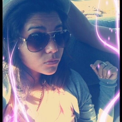 Profile Picture of Marilyn Uribe (@marynuribee) on Twitter