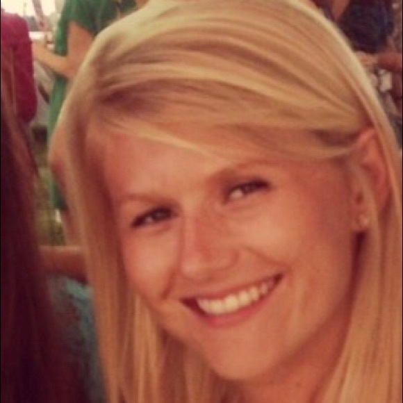 Profile Picture of Laura Sargent (@lwsarge) on Poshmark