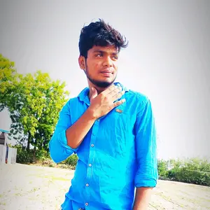 Profile Picture of chinna (@thoom71) on Tiktok