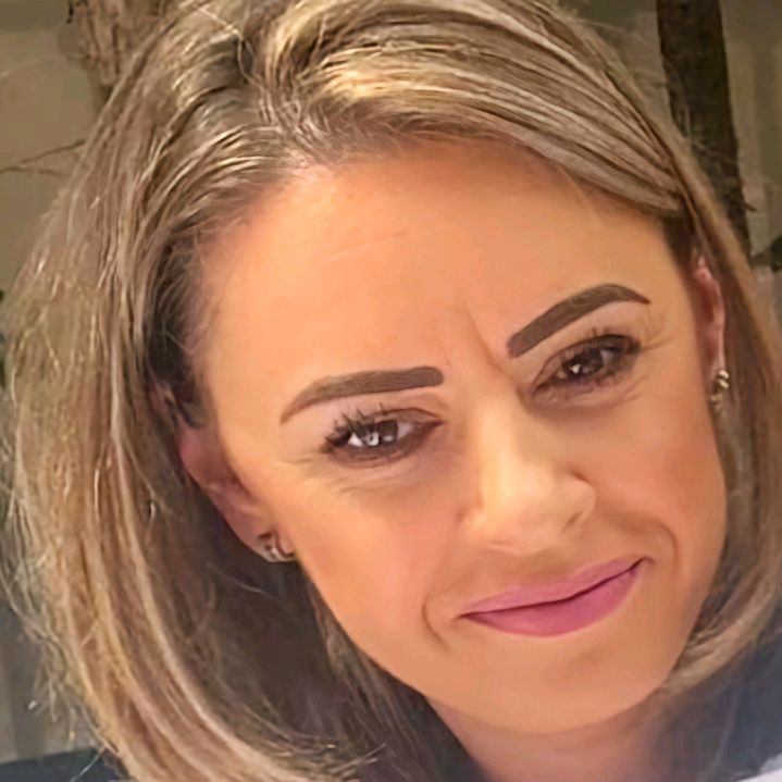 Profile Picture of Andreea (@www.andreeas.com) on Tiktok