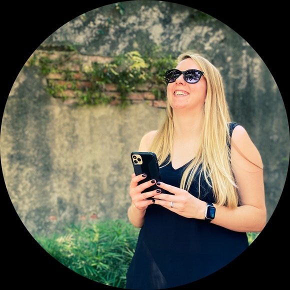 Profile Picture of Stephanie Byland (@wearitagain5) on Poshmark