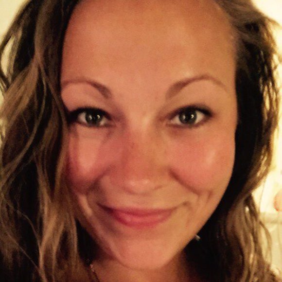 Profile Picture of Kelley Haskins (@kelgirl) on Poshmark