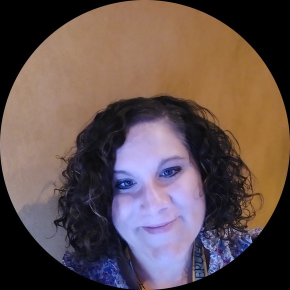 Profile Picture of Monique Fontenot (@msalkowitz83) on Poshmark