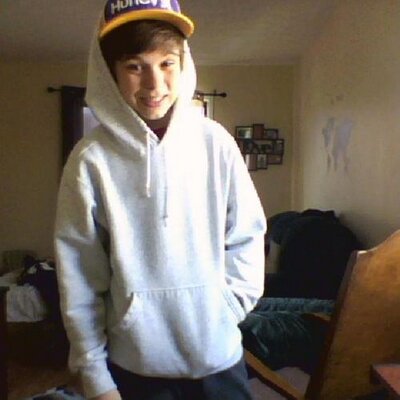 Profile Picture of Ben Brochu (@ChriisWebby) on Twitter