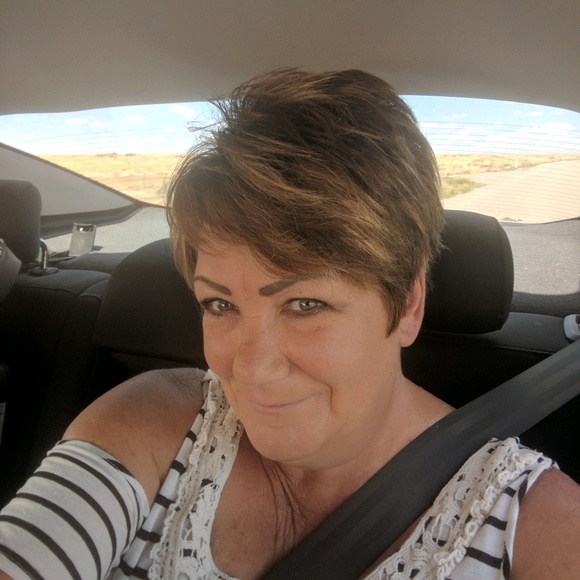 Profile Picture of Paula Pecotte (@cosmo04) on Poshmark