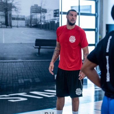 Profile Picture of Sean Marshall (@007SeanMarshall) on Twitter