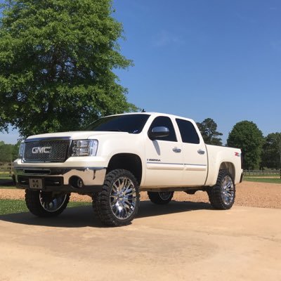 Profile Picture of Cameron Thames (@cameron_thames) on Twitter