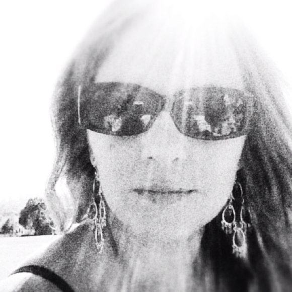 Profile Picture of Christie Boxill (@cfrances) on Poshmark