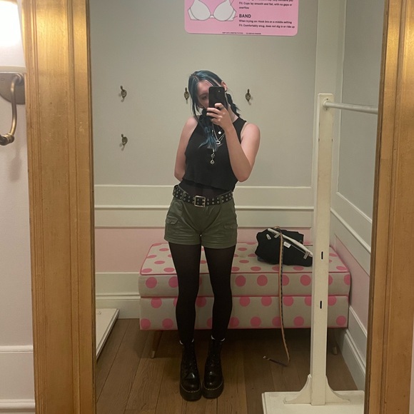 Profile Picture of Raine Marrs (@rainierayray) on Poshmark