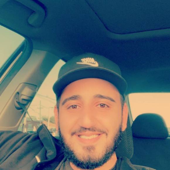 Profile Picture of Alladin Husein (@deanhusein) on Poshmark