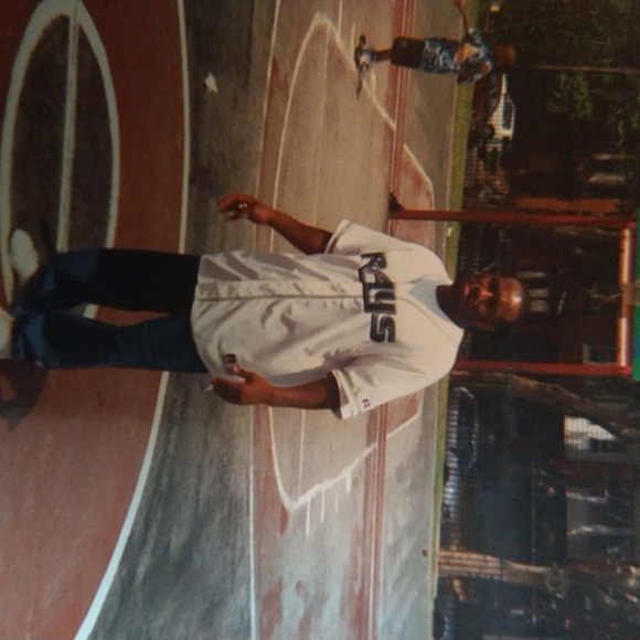 Profile Picture of Shawn Flanders (@ericbarnett965) on Poshmark