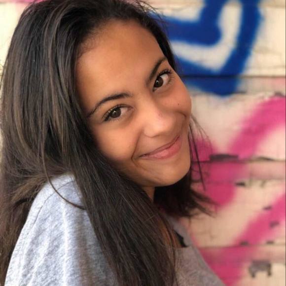 Profile Picture of Hailey Fischer (@haileyfischer90) on Poshmark