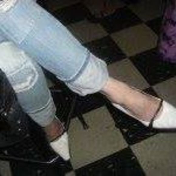 Profile Picture of Kimberly Backus (@kimba) on Poshmark