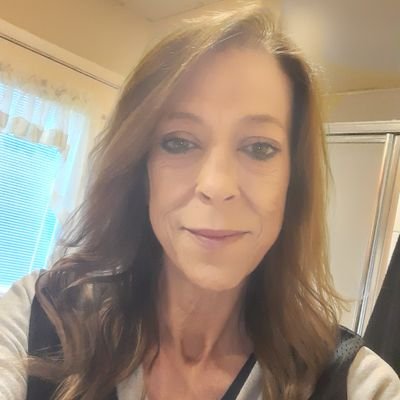 Profile Picture of Jennifer Charron (@jennife92456210) on Twitter