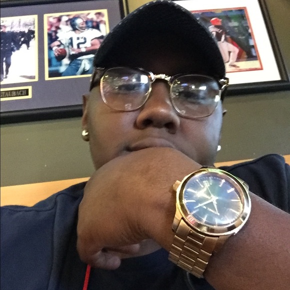 Profile Picture of Wayne Curtis (@bassboy) on Poshmark