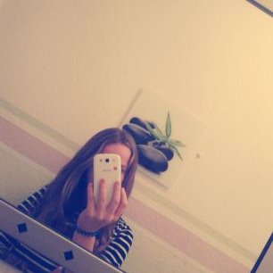 Profile Picture of Kimi (@KimRogge3) on Twitter