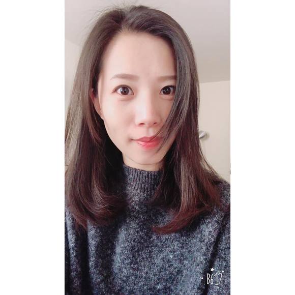 Profile Picture of Yan Zheng (@annez19) on Poshmark