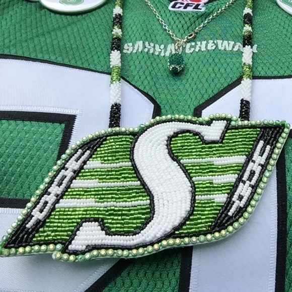 Profile Picture of Cindy Schneider (@ridercharm) on Poshmark