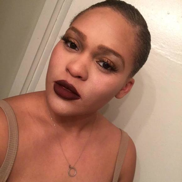 Profile Picture of Simone Mcdonald (@mcdonalds7) on Poshmark