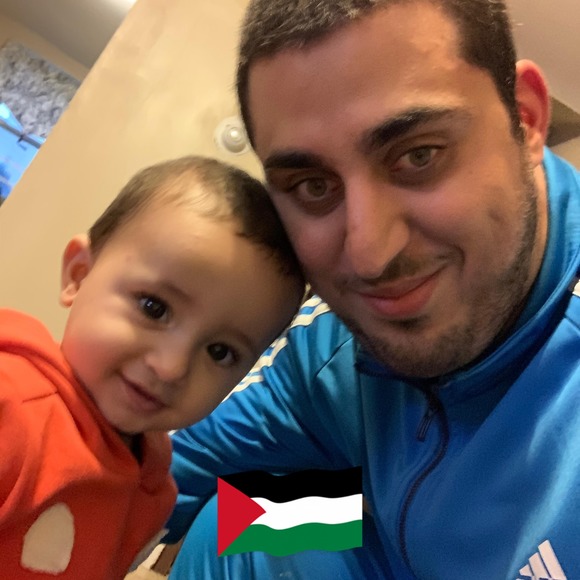 Tayseer Awawdeh - Poshmark Profile Picture of Tayseer Awawdeh (@tayseerawawdeh) on Poshmark