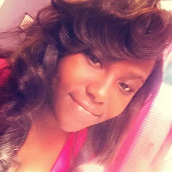 Profile Picture of Lexx Lexx (@lexx109) on Poshmark