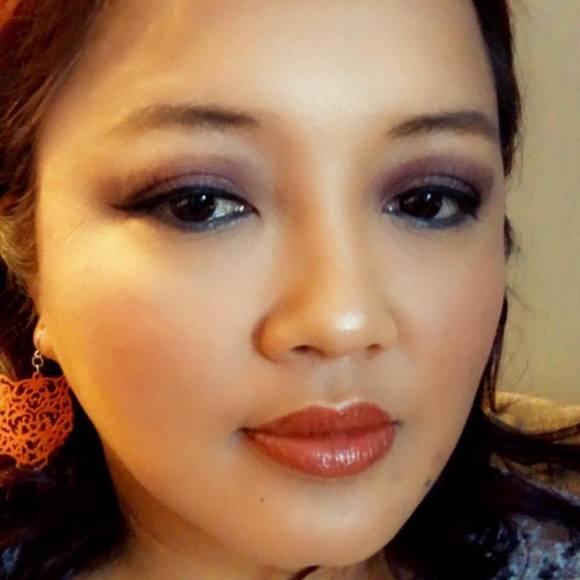 Profile Picture of Viengkhong Jackie (@viengkhong) on Poshmark