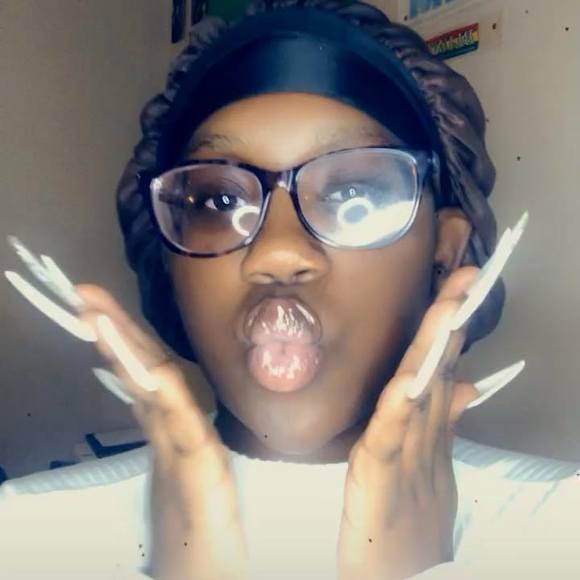 Profile Picture of Hershey Hershey (@hershey_h) on Poshmark