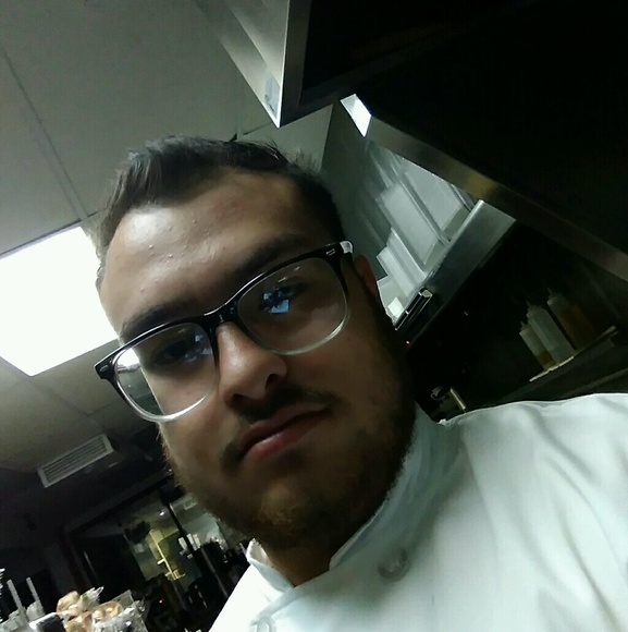 Profile Picture of Mark Jennings (@chefmark94) on Poshmark