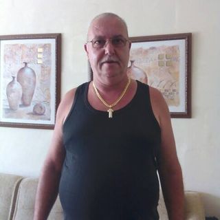 Profile Picture of Alfred Dunlop (@alfred.dunlop) on Facebook