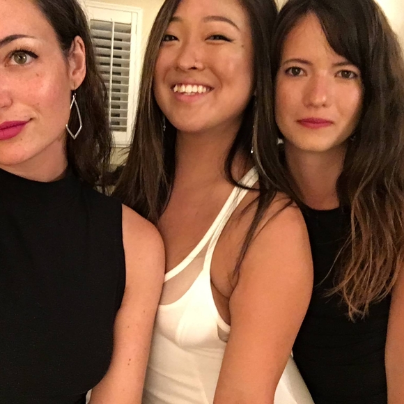 Profile Picture of Liz Lovely (@lovelyej) on Poshmark