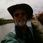 Profile Picture of Doug Tyler (@fishingfixingdad) on Instagram