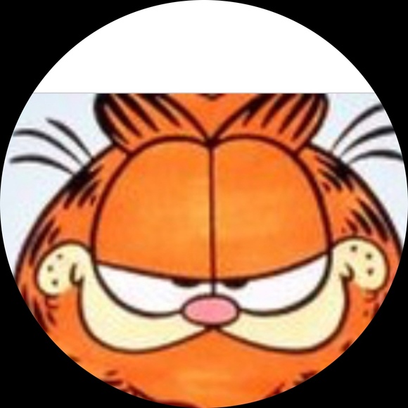 Profile Picture of Dani Jones (@madisonthoma468) on Poshmark