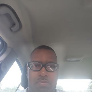 Profile Picture of robbie perry (@perry.robbie) on Instagram