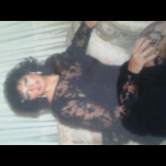 Profile Picture of Annette Agliato (@annette0407) on Poshmark