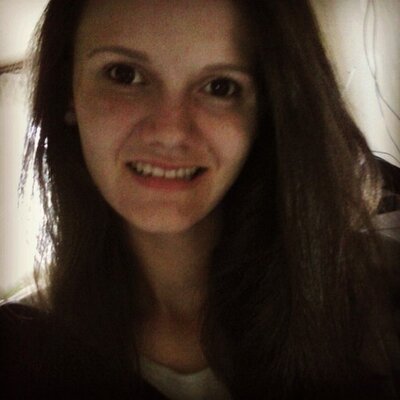 Profile Picture of Amanda Tavares (@amandatitton) on Twitter