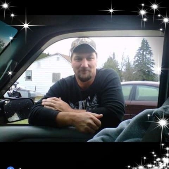 Profile Picture of Dave Roberts (@daveroberts360) on Poshmark