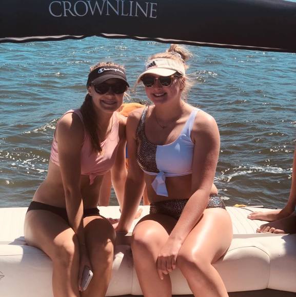 Profile Picture of Faith Tyler (@faithtyler4) on Poshmark