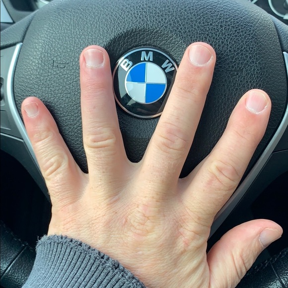 Profile Picture of Joey Barsano (@joeyb1107) on Poshmark